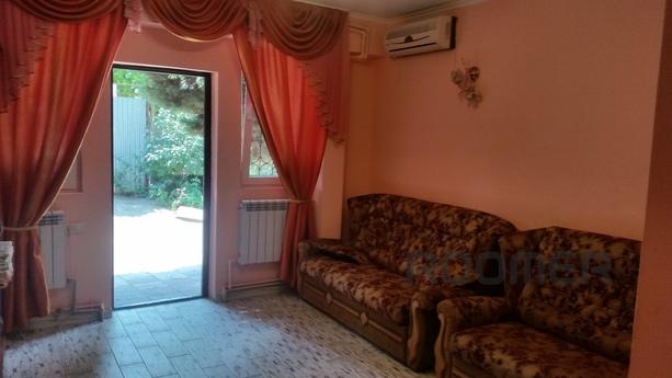 Rent a room with a kitchen turnkey, Alushta - apartment by the day