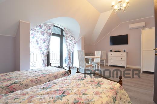 Private house Riviera in Alushta, Alushta - apartment by the day