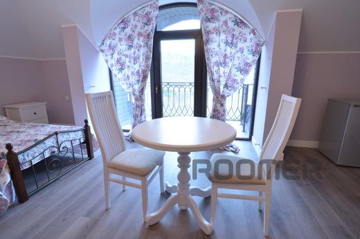 Private house Riviera in Alushta, Alushta - apartment by the day