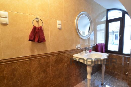 Private house Riviera in Alushta, Alushta - apartment by the day