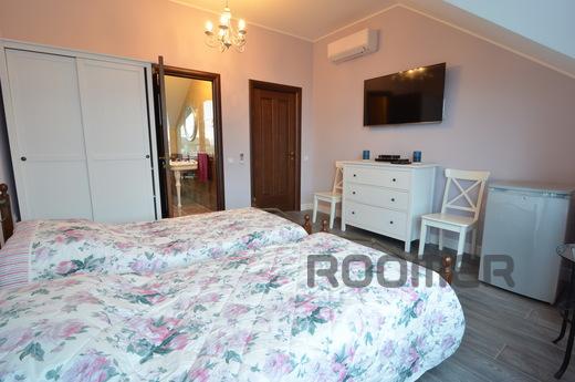 Private house Riviera in Alushta, Alushta - apartment by the day