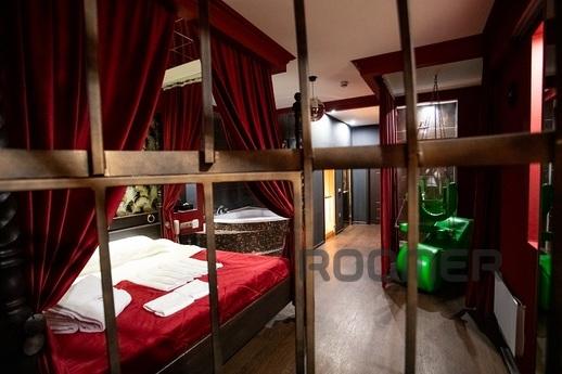 Таємнича 'Червона кімната', Киев - квартира посуточно