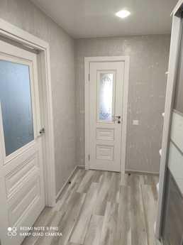 The apartment is similar to the rate of 350 UAH. 10 min to t