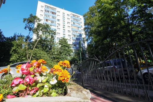 Посуточно Москва, ул. Ельнинская, д.13, Москва - квартира посуточно