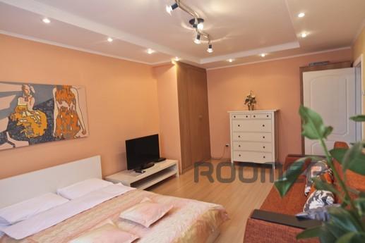 2-bedroom apartment on Smolenskaya (103), Moscow - apartment by the day