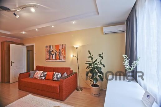 2-bedroom apartment on Smolenskaya (103), Moscow - apartment by the day