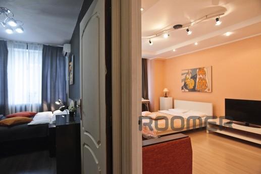 2-bedroom apartment on Smolenskaya (103), Moscow - apartment by the day