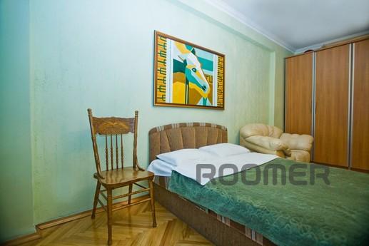 3 bedroom at Smolenskaya (120), Moscow - apartment by the day
