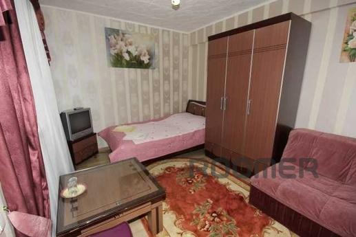 Mini-hotel 'Paradise', Yalta - apartment by the day