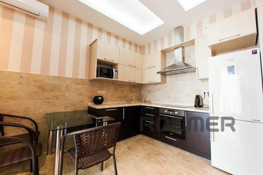3 rooms apartment near the beach, Odessa - apartment by the day