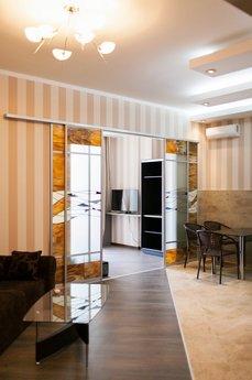 3 rooms apartment near the beach, Odessa - apartment by the day