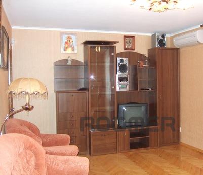 Cozy 2 . overlooking the sea, Feodosia - apartment by the day