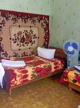 Rent a room in Skadovske, inexpensive. S, Skadovsk - apartment by the day