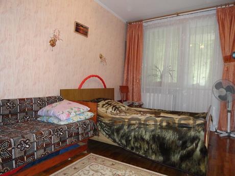 2 bedroom apartment, Feodosia - apartment by the day
