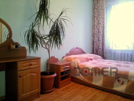 SELL 2 com. sq. in the center of Feodosi, Feodosia - apartment by the day
