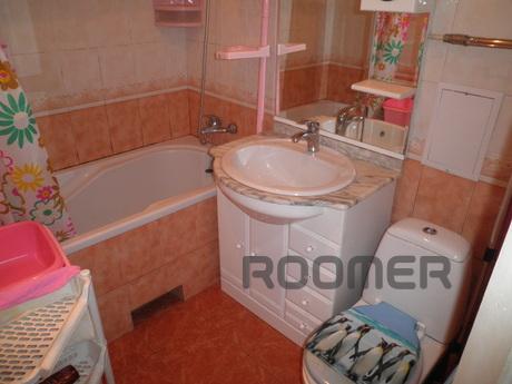 2 bedroom near the sea on Lenina, Alushta - apartment by the day