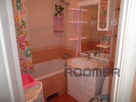 2 bedroom near the sea on Lenina, Alushta - apartment by the day