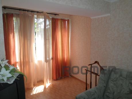 2-bedroom apartment near the sea, Alushta - apartment by the day