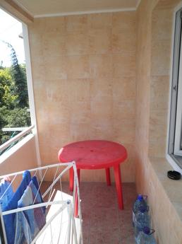 2-bedroom apartment near the sea, Alushta - apartment by the day