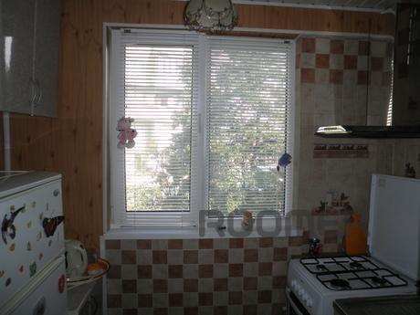 Normal studio in the resort, Alushta - apartment by the day