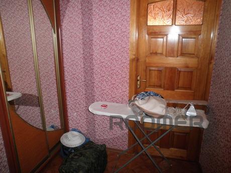 Normal studio in the resort, Alushta - apartment by the day