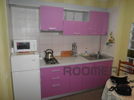 Luxury odnushka near park, Alushta - apartment by the day