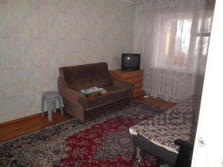 Odnushka near the center, Alushta - apartment by the day