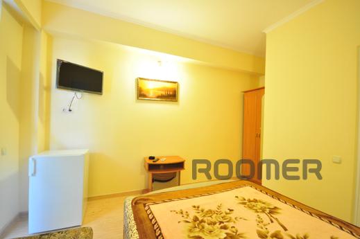 Rooms at the 400 meters from the sea, Sudak - apartment by the day