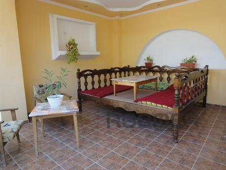 Rooms at the 400 meters from the sea, Sudak - apartment by the day