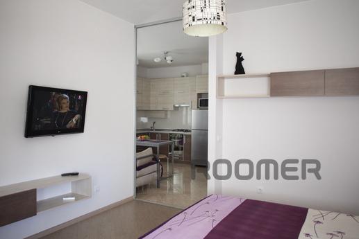 apartment with renovation near the sea, Sevastopol - apartment by the day