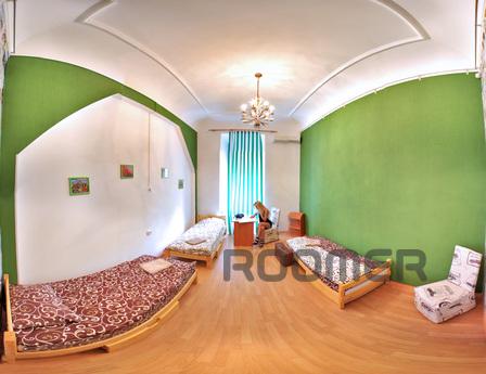 Not expensive and quality accommodation, Odessa - apartment by the day