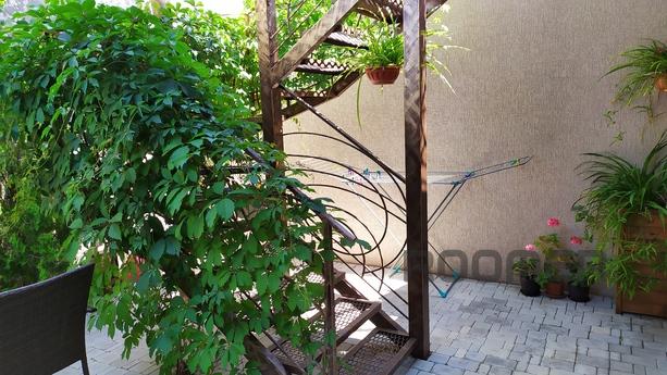 Rent a room for 2-3-4 Suite, Yevpatoriya - apartment by the day