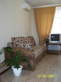 Rent 3 edzh 600m from the sea, Alushta - apartment by the day