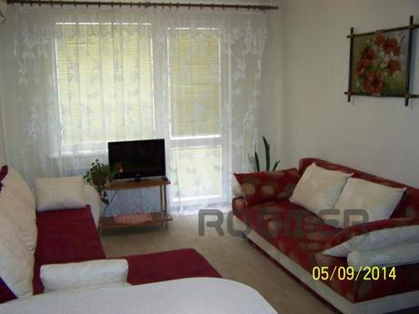 Rent 3 edzh 600m from the sea, Alushta - apartment by the day