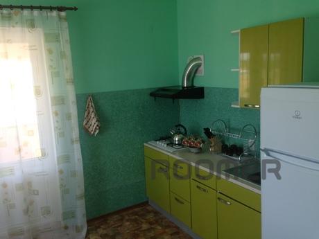 Сдам большой дом с беседкой  в Евпатории, Евпатория - квартира посуточно