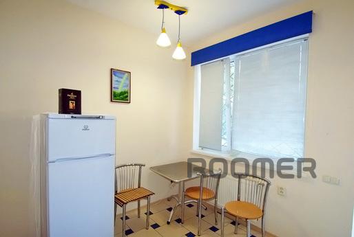 Studio apartment, 3 min. from the sea, Yalta - apartment by the day