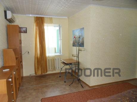 Rent a house in Yalta, Yevpatoriya - apartment by the day