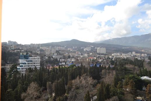 Квартира - студия в центре Ялты, Ялта - квартира посуточно