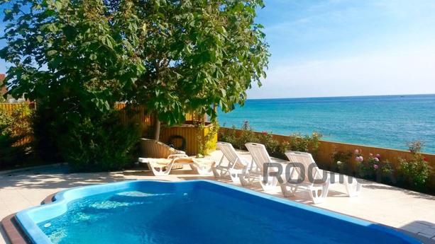 Rent 6 rooms house 1 line from the sea. Level 2 house, moder