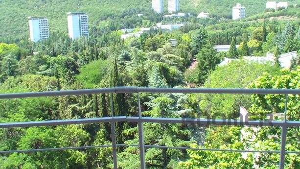 2 BR, Suite 50m from the sea in Partenit, Alushta - apartment by the day