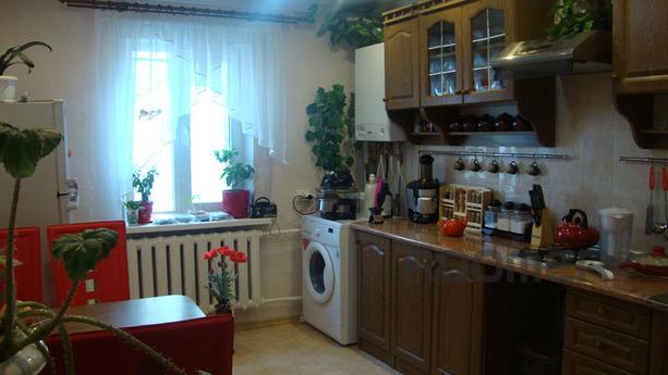 Guest house '' Poppies, Feodosia - apartment by the day