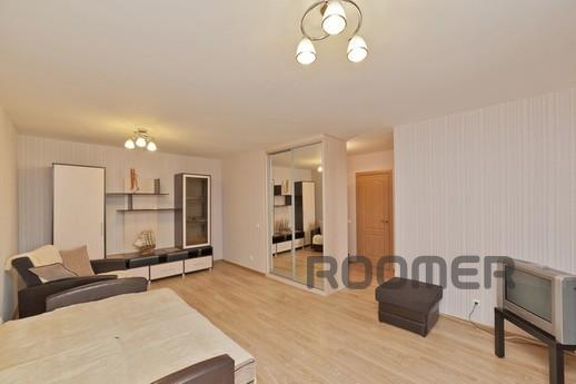Panel building with intercom, security door to the apartment