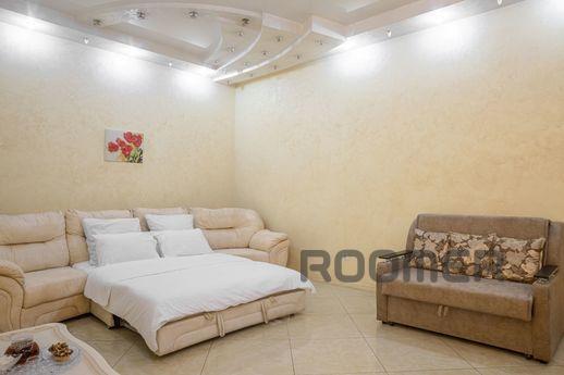 1 kv in the very center of Sevastopol, Sevastopol - apartment by the day