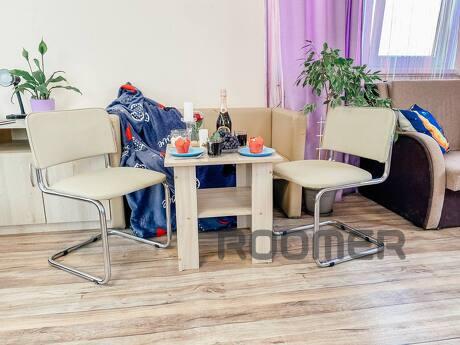 Studio apartment on Pobeda 2nd floor, Sevastopol - apartment by the day