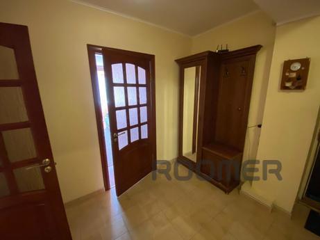 Three-room apartment near the sea, Sevastopol - apartment by the day