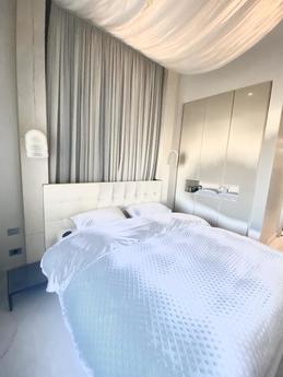 2-room apartment on Lenina 46, Sevastopol - apartment by the day