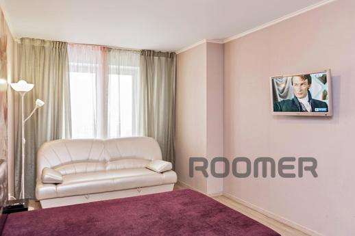 Comfortable and spacious apartment in th, Yekaterinburg - apartment by the day
