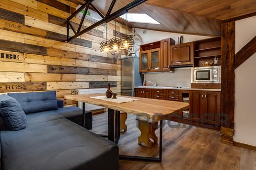 Huge duplex apartment for a large company in the very center