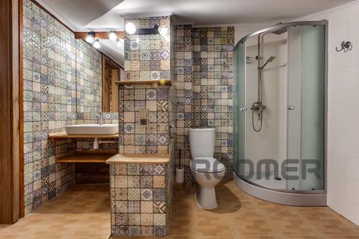 Large 5-room apartment in the center, Lviv - apartment by the day