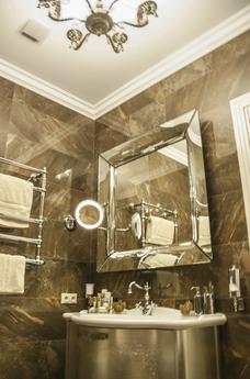 Luxury apartments in the center of Lviv, Lviv - apartment by the day